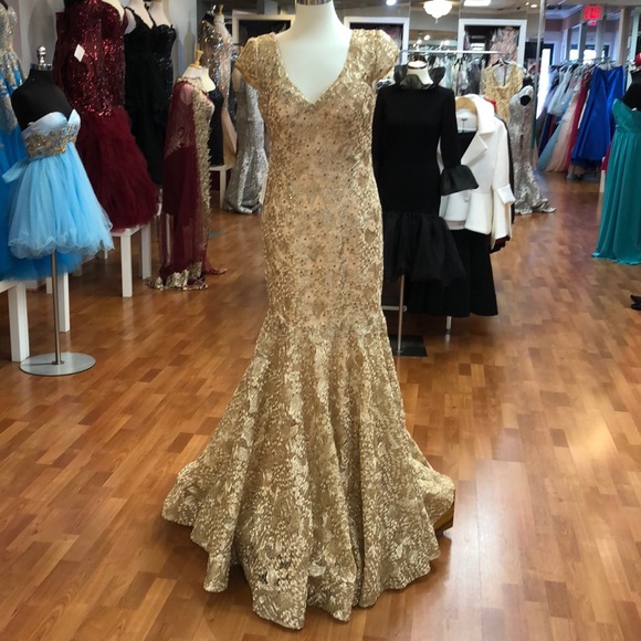 gold occasion dresses
